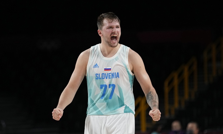 斯洛文尼亚男篮官方：队长东契奇没有受伤 他将继续随队训练
