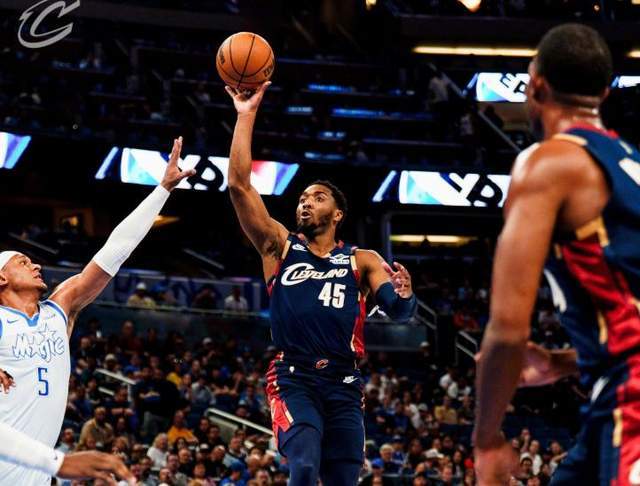 开云体育-30分6板8助!哈登无可挑剔,阿特金森赛后明牌,魔术被迫更换战术