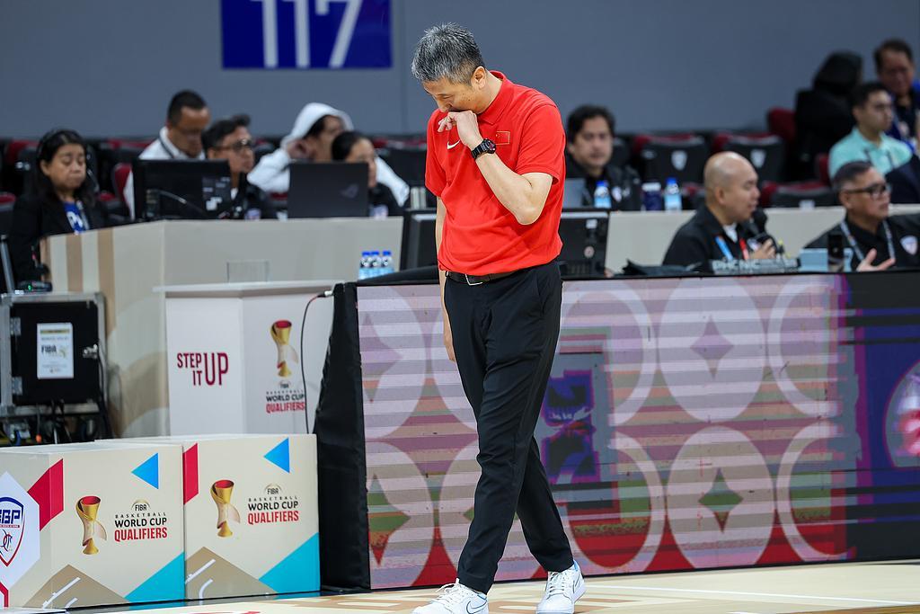 体育平台-中国男篮赢球却仿佛回到了老路!杨毅:不理解身高竟比中国台北低