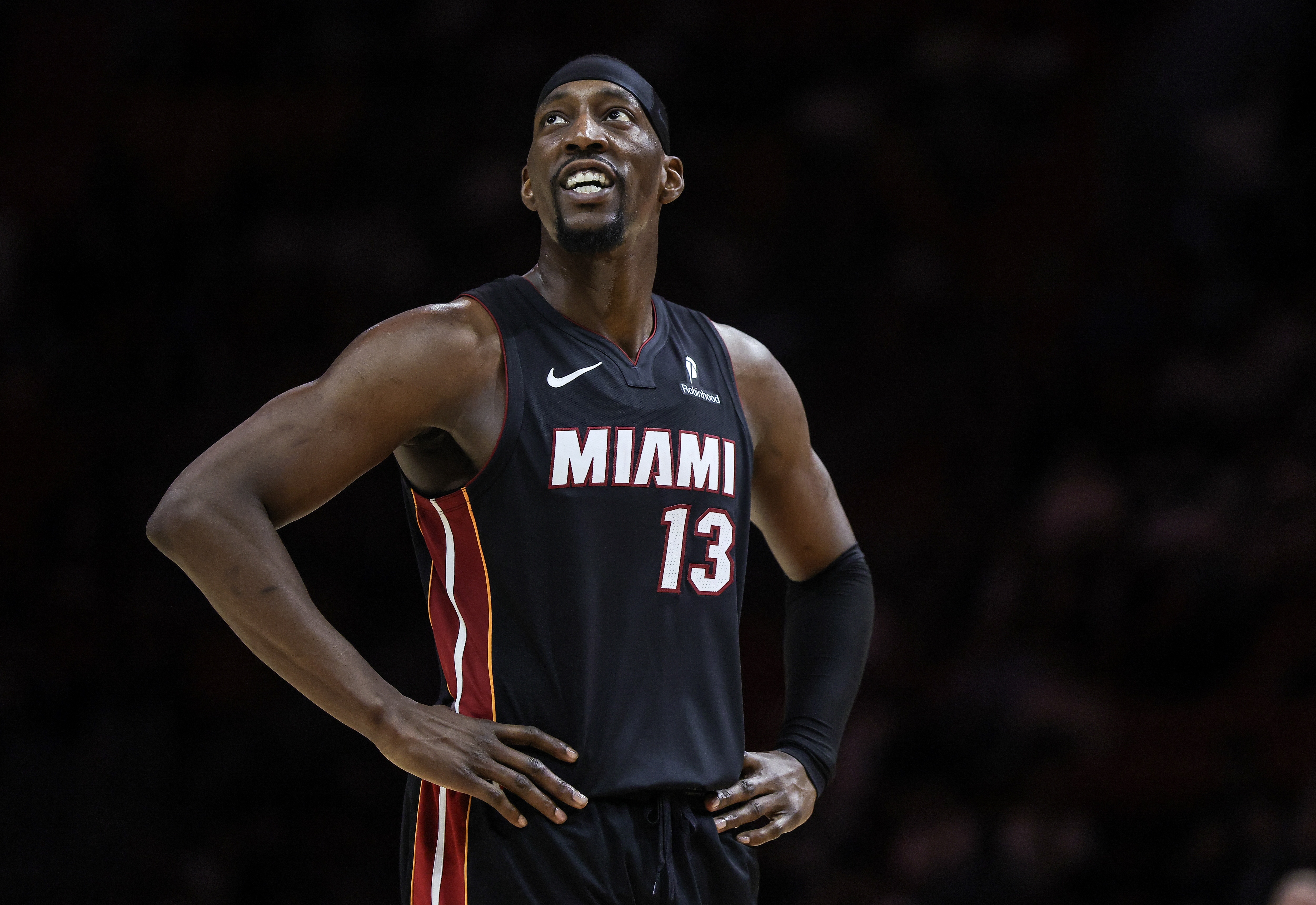 体育平台-人们想让你道歉?阿德巴约:因为他们认为我不是得分手&罚球太多